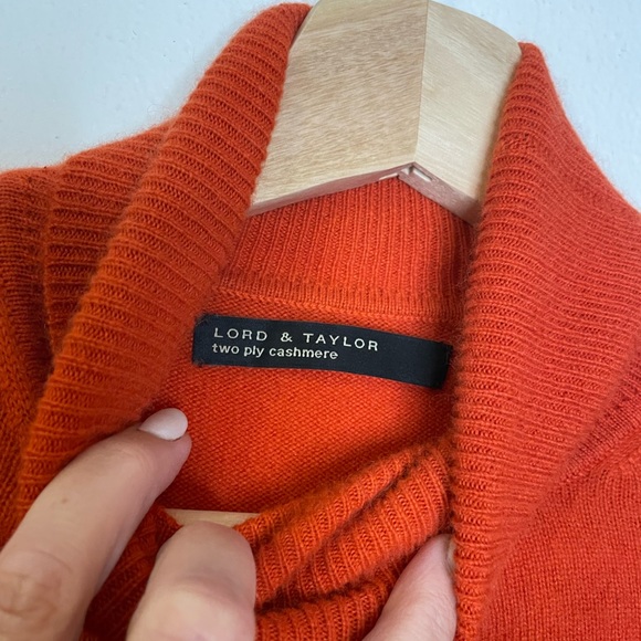100% Cashmere Orange Turtleneck size S Lord and Taylor - Picture 3 of 5